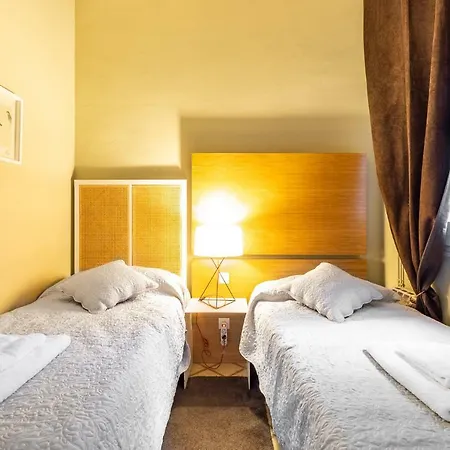 Oxis - Eixample Tetuan Apartment *