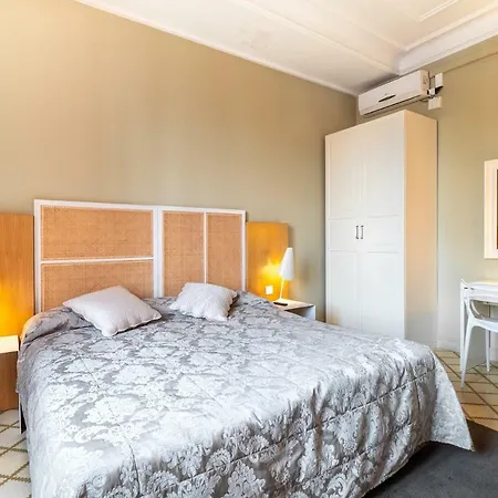 Oxis - Eixample Tetuan Apartment *